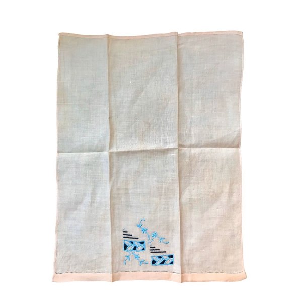 Vintage Embroidered Hand Towels set of 3 in Green Yellow & Orange cut work. - Picture 5 of 10